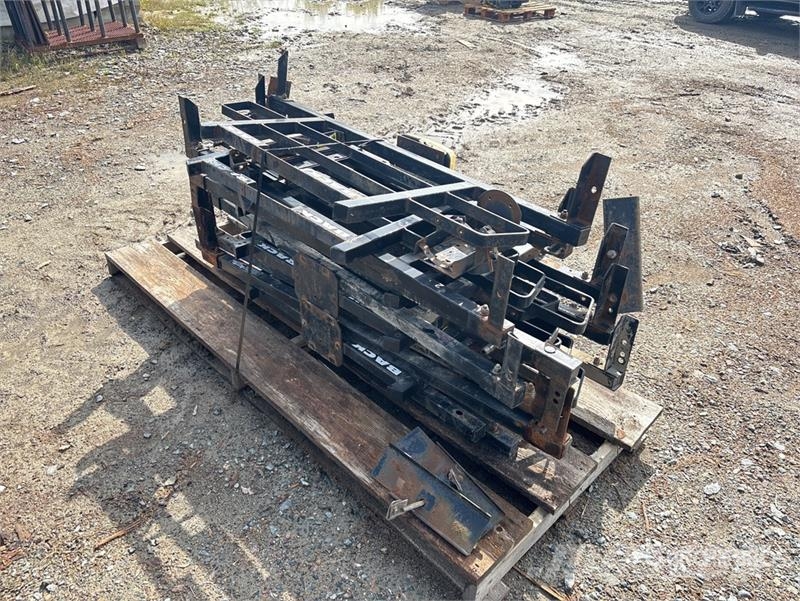 Quantity of (12) Backrack Headache Rack Drugi deli