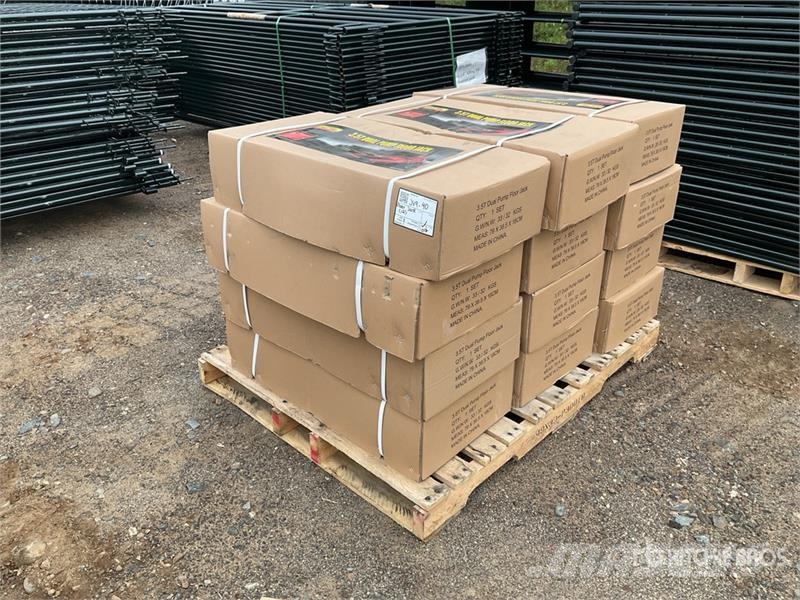 Quantity of (12) BYT FLOJK035 3.5T Floor Jack (Un Andere Zubehörteile