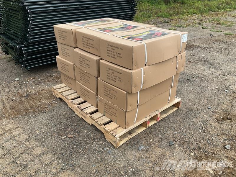 Quantity of (12) BYT FLOJK035 3.5T Floor Jack (Un Andere Zubehörteile