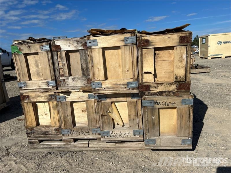Quantity of (12) Machpro Bucket1 8 in Digging Min Godet