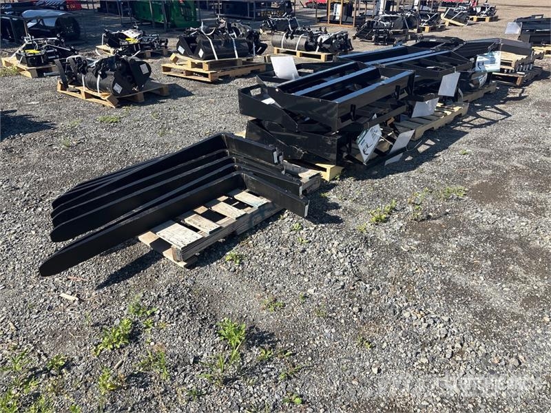 Quantity of (12) Mower King SA 48 in Skid Steer F Građevinarske viljuške