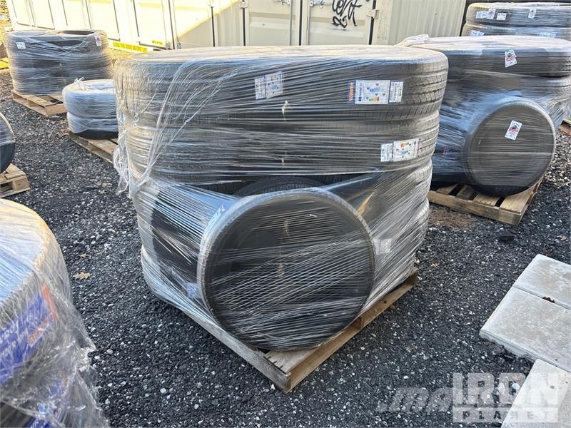 Quantity of (12) P235/55R19 Tires (Unused) 轮胎、车轮、轮圈