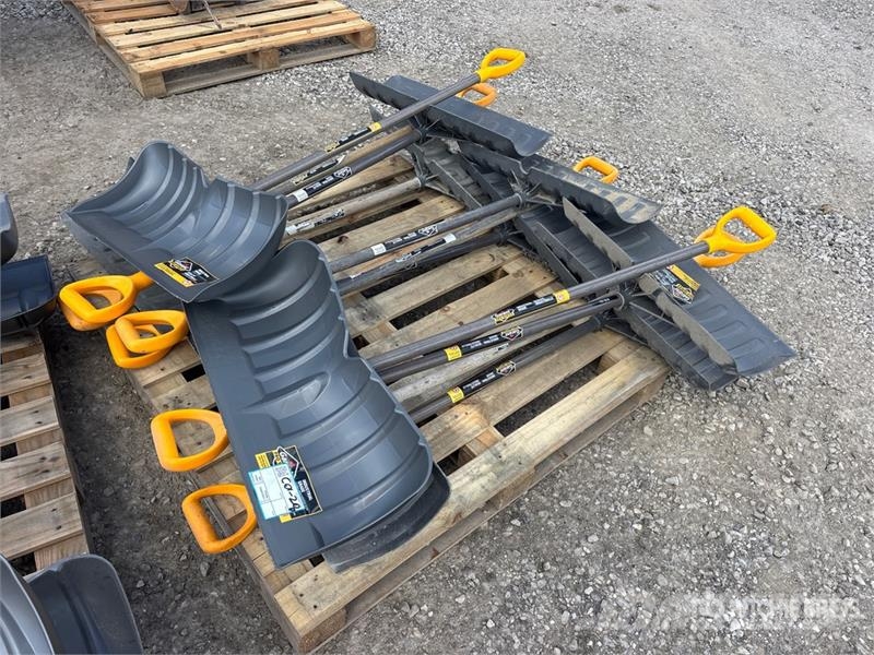  Quantity of (12) Shovels Lauksaimniecība- Citi