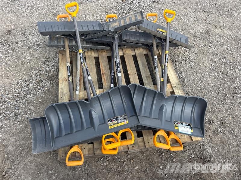  Quantity of (12) Shovels Lauksaimniecība- Citi
