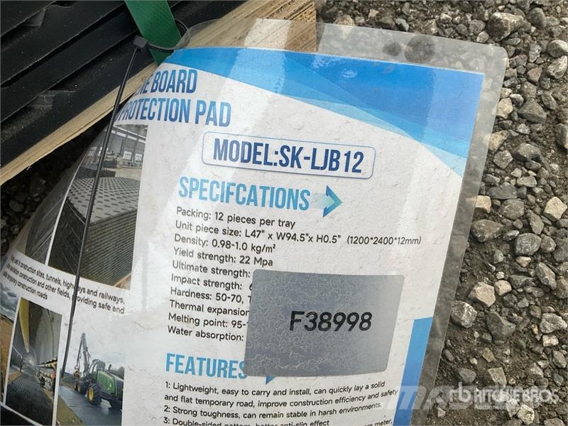  Quantity of (12)  SKLP SK-LJB12 94 in x 47 in Poly Borutstyr tilbehør og deler