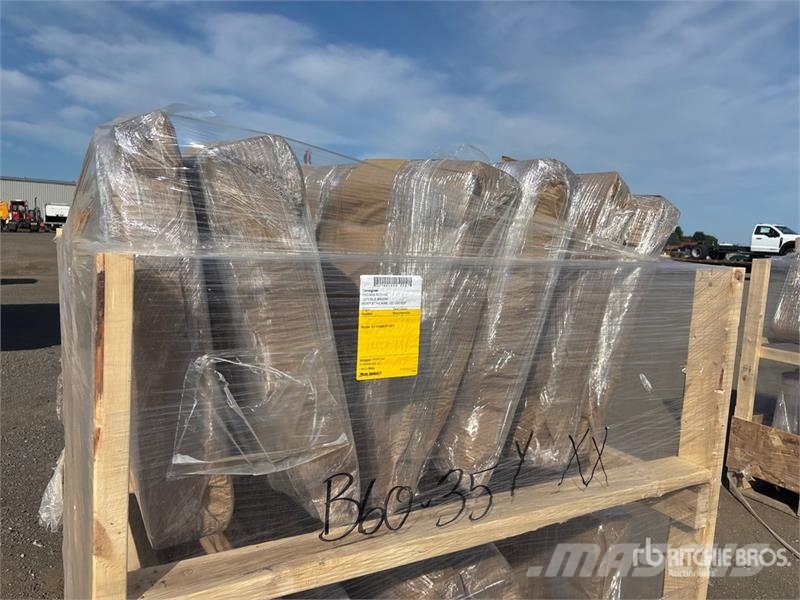 Quantity of (12) Tailgates - Fits Pickup Ostale kargo komponente