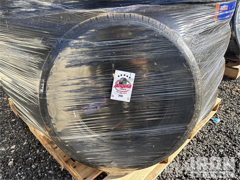 Quantity of (13) 225/75R16C Tires (Unused) Gume, točkovi i felne