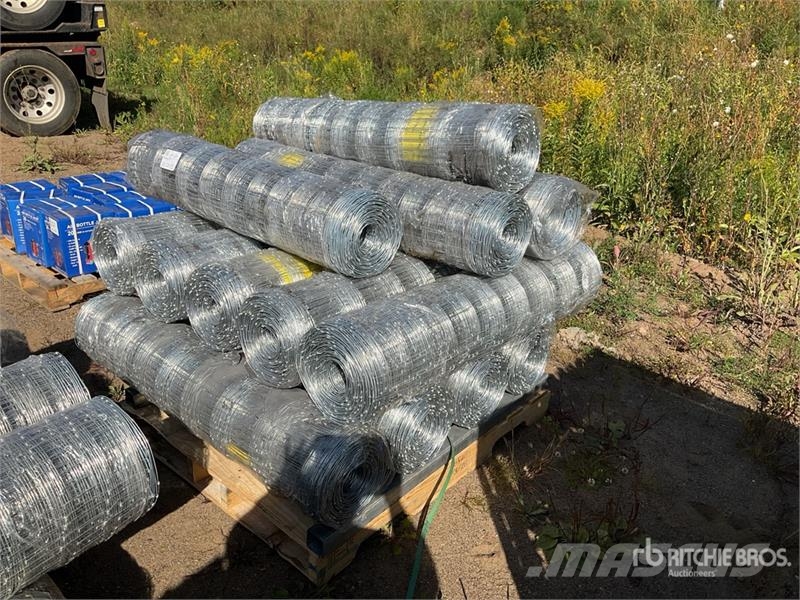  Quantity of (13)  BYT FFC762 x 4 ft Galvanized 330 Equipos de vallado