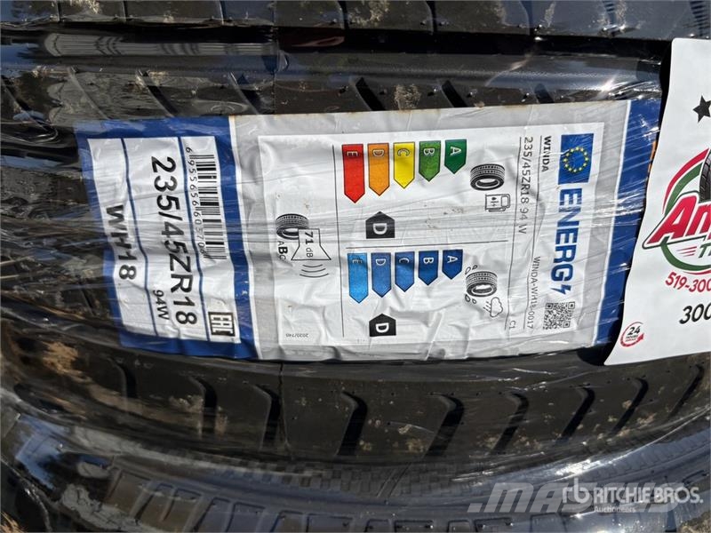 Quantity of (15) 235/45ZR18 Tires الإطارات والعجلات والحافات