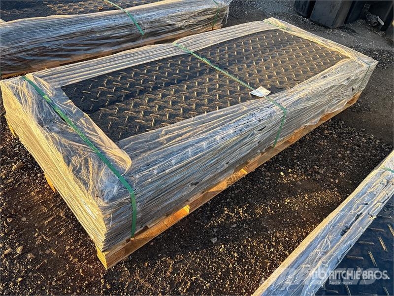 Quantity of (15) FPM Ground Protection Mats (Unus Rezervni delovi i oprema za bušenje