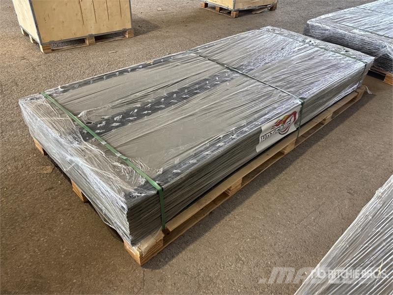 Quantity of (15) FPM Ground Protection Mats (Unus Rezervni delovi i oprema za bušenje