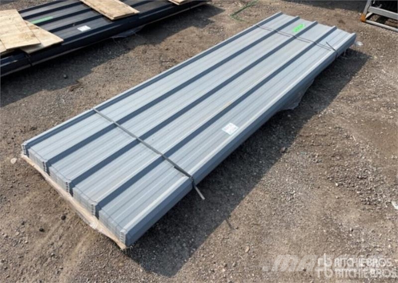 Quantity of (150) 3 ft x 10 ft Grey Steel Siding R Ostalo za građevinarstvo