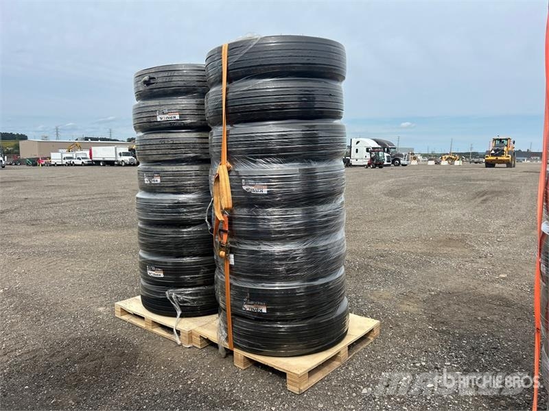 Quantity of (16) 11R22.5 Drive Transport Tires wit Tyres, wheels and rims