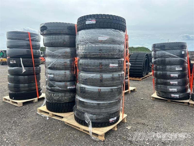Quantity of (16) 11R22.5 Steer/All Position Tires Tyres, wheels and rims