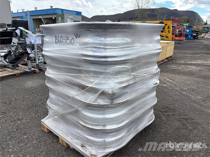Quantity of (16) Rims Ostale kargo komponente