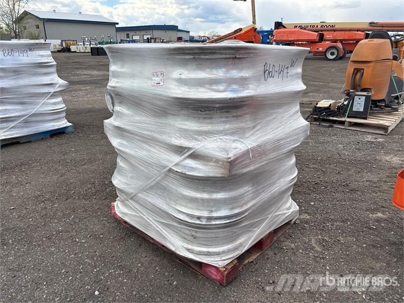 Quantity of (16) Rims Ostale kargo komponente