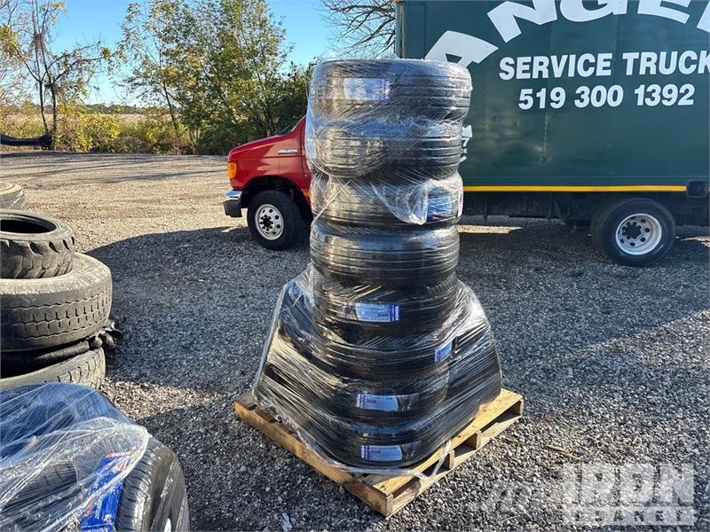 Quantity of (18) 215/55R17 Tires (Unused) Gume, točkovi i felne