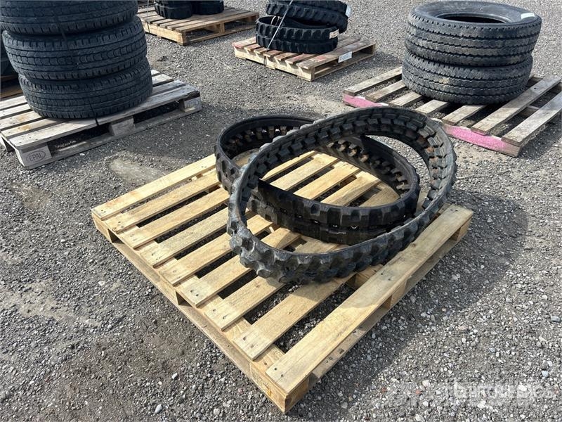 Quantity of (2) 180 x 72C x 36 (7 inches) Rubber T 其他組件