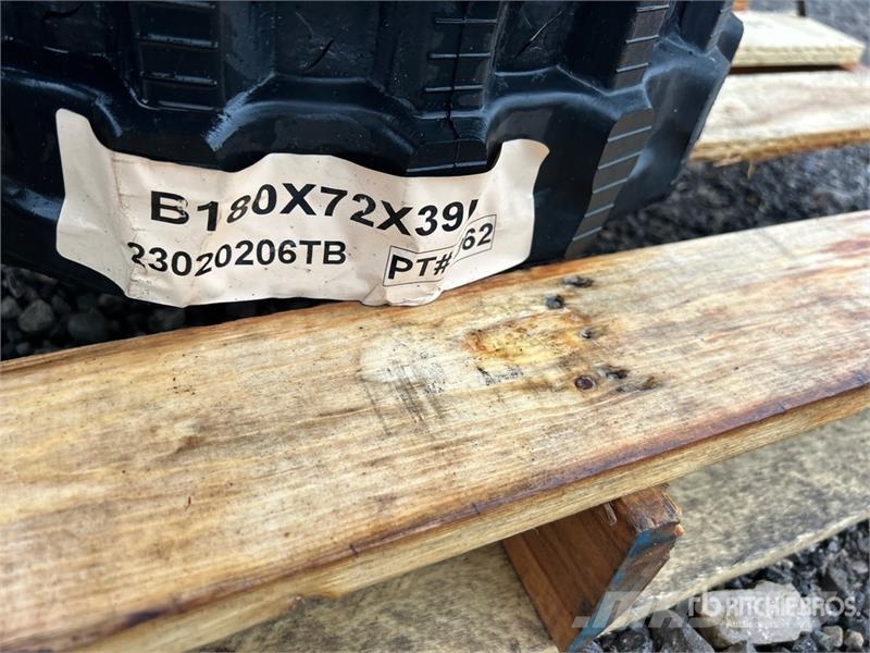  Quantity of (2) 180 x72BD x 35 7"Rubber Tracks (Un Otros componentes