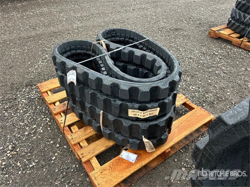 Quantity of (2) 250 mm x 48.5 mm x 80 mm 9" Rubber Drugi deli