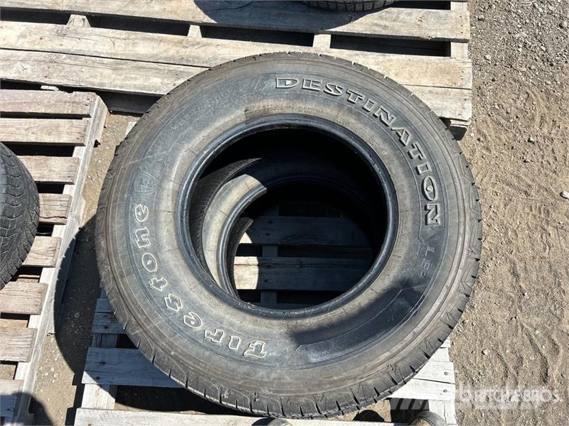 Quantity of (2) 265/70R16 Winter Tires Tyres, wheels and rims