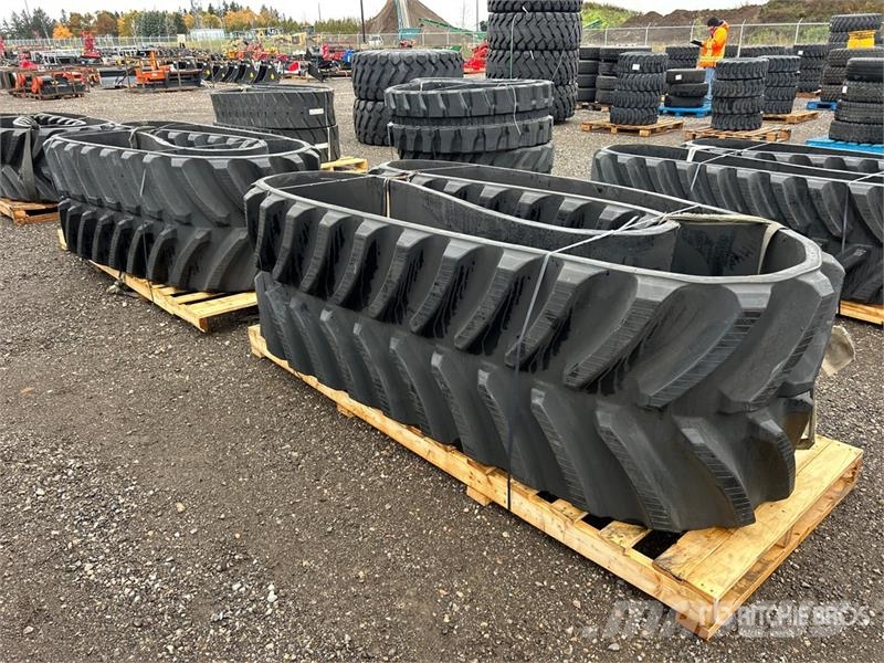 Quantity of (2) 29" Rubber Tracks (Unused) - Fits Drugi deli