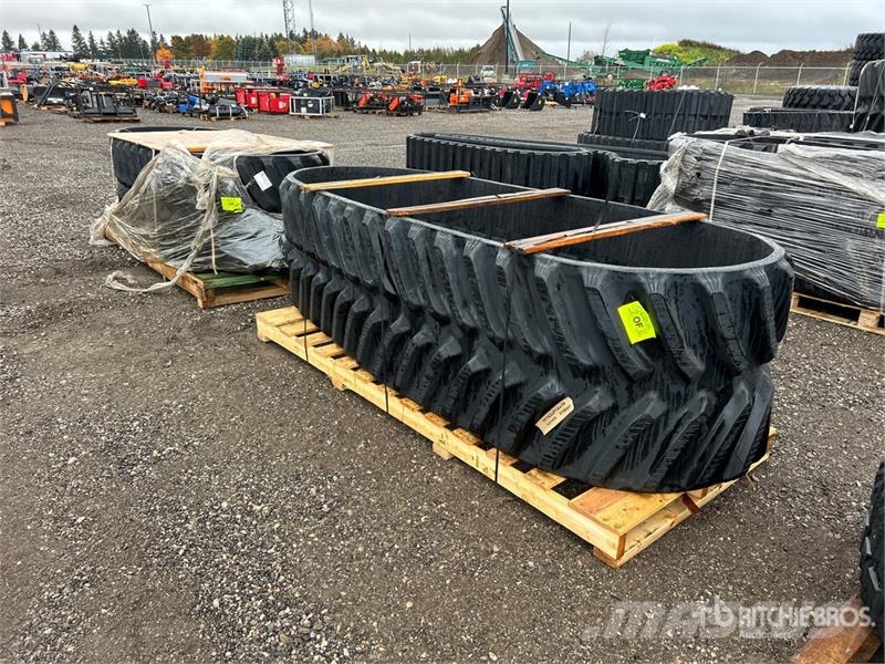  Quantity of (2) 30" Rubber Tracks (Unused) مكونات أخرى