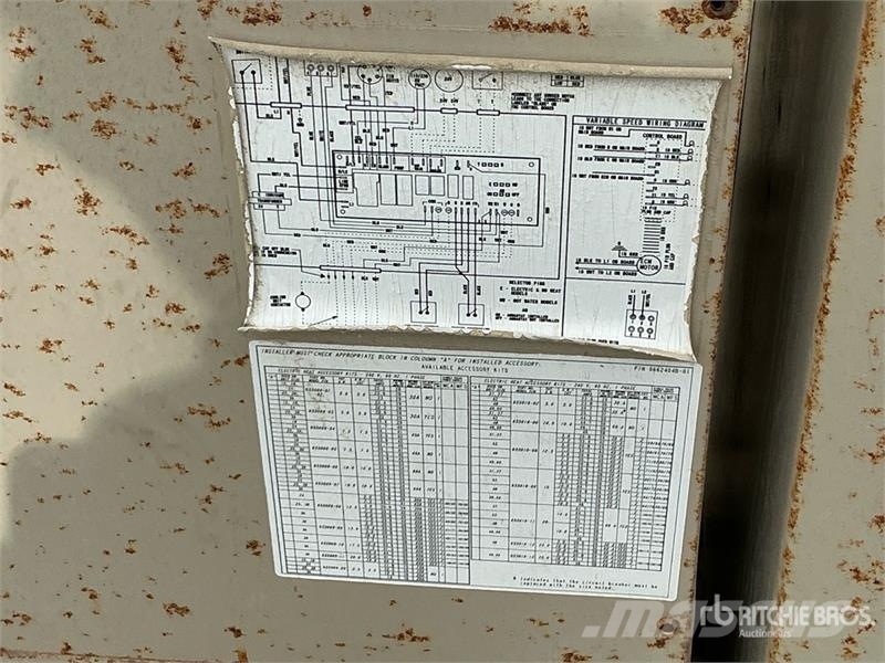  Quantity of (2) 30000 BTU Air Handlers ماكينات زراعية - غير ذلك