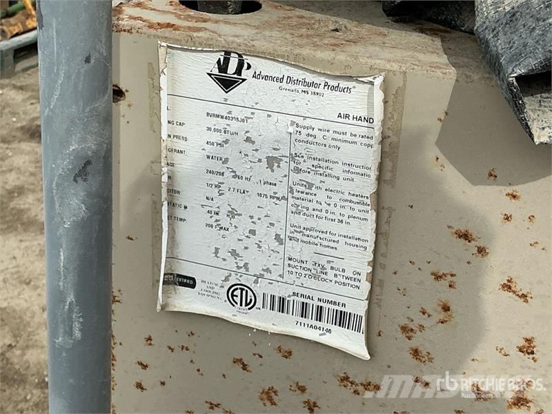  Quantity of (2) 30000 BTU Air Handlers ماكينات زراعية - غير ذلك