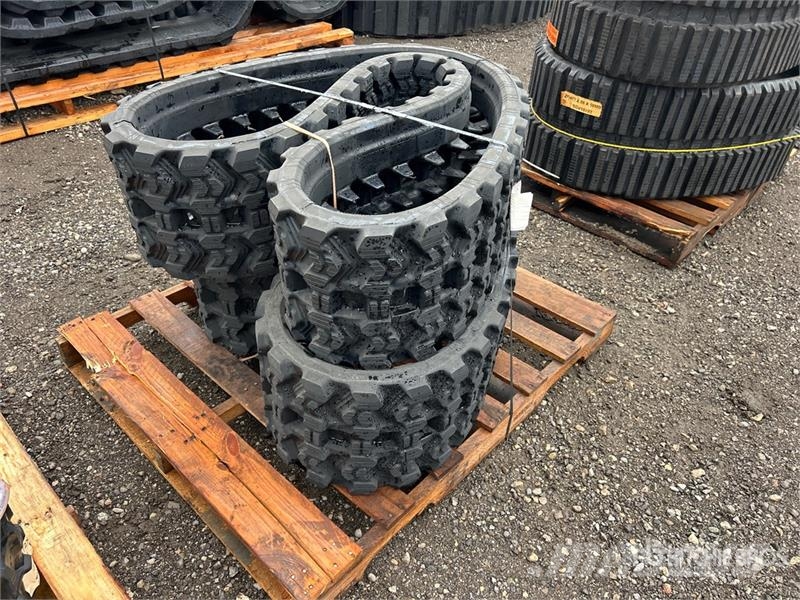 Quantity of (2) 320 mm x 86mm x 47 mm 12" Rubber T Drugi deli