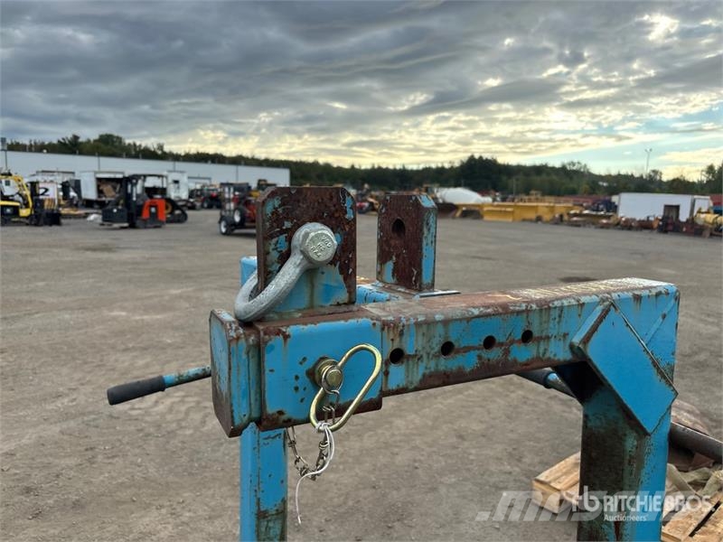 Quantity of (2) 42 in Crane Pallet Forks Fourche