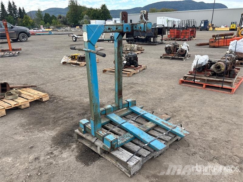 Quantity of (2) 42 in Crane Pallet Forks Fourche