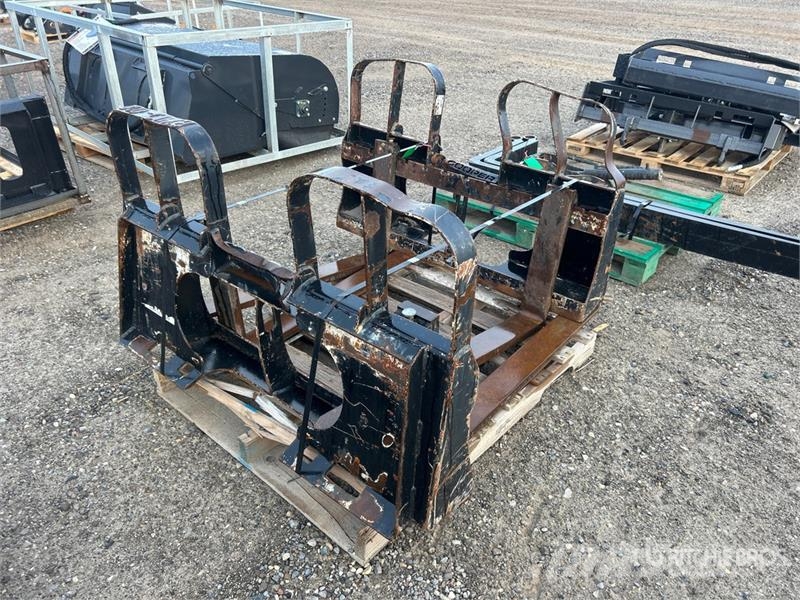 Quantity of (2) 42 in Skid Steer Forks Вили