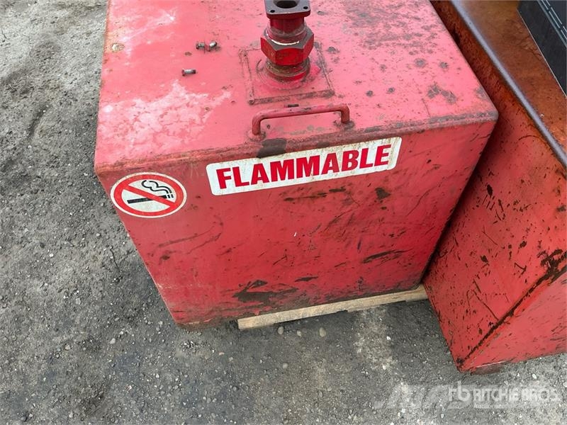 Quantity of (2) 450 L Fuel Tank Fuel and additive tanks