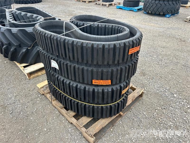  Quantity of (2) 450 mm x 86 mm X 59 mm Rubber Trac مكونات أخرى