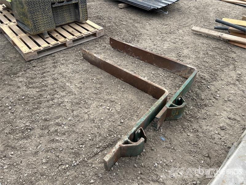  Quantity of (2) 48 in Fork Tines Andre komponenter