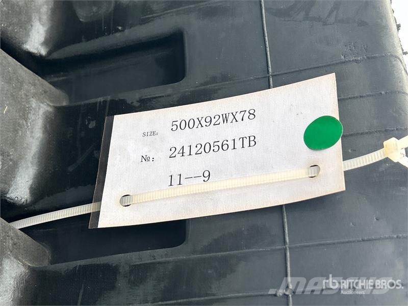  Quantity of (2) 500 mm 92 mm x 78 mm Rubber Tracks مكونات أخرى