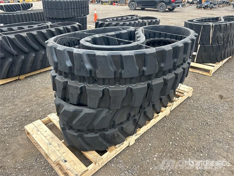  Quantity of (2) 500 mm 92 mm x 78 mm Rubber Tracks مكونات أخرى