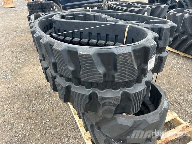  Quantity of (2) 500 mm 92 mm x 78 mm Rubber Tracks مكونات أخرى
