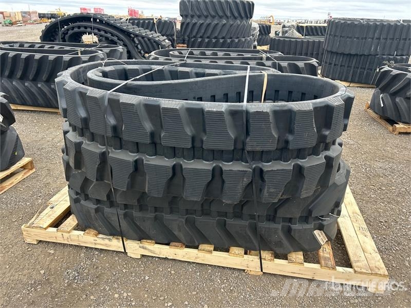  Quantity of (2) 500 mm 92 mm x 78 mm Rubber Tracks مكونات أخرى