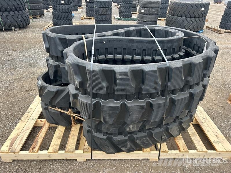  Quantity of (2) 500 mm 92 mm x 78 mm Rubber Tracks مكونات أخرى