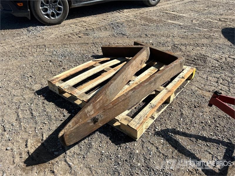 Quantity of (2) 58 in Fork Tines Drugi deli