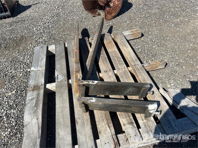  Quantity of (2) 59 in Fork Tines Drugi deli