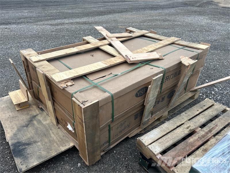 Quantity of (2) 6 ft Truck Cap (Unused) Kabine i unutrašnjost