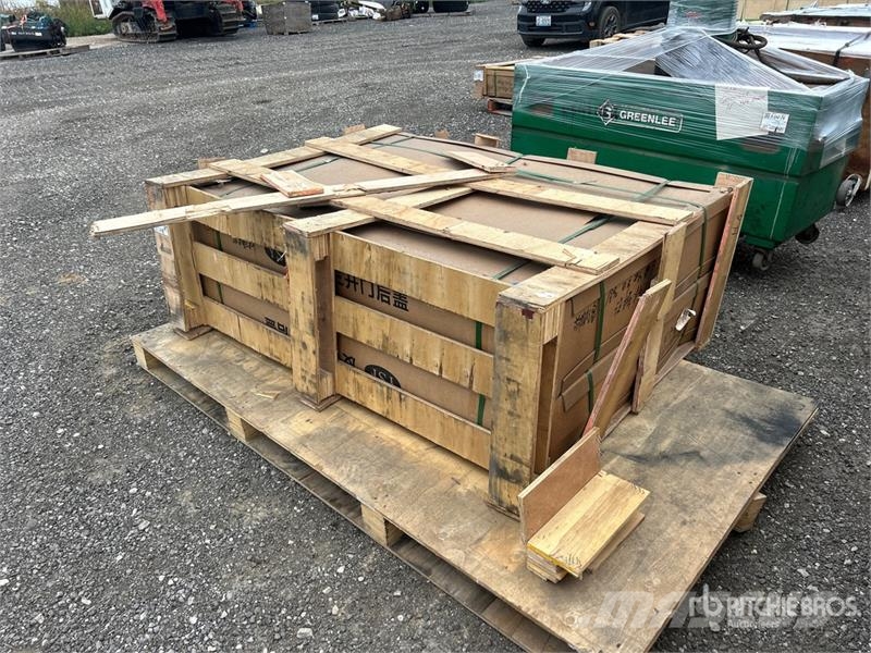 Quantity of (2) 6 ft Truck Cap (Unused) Kabine i unutrašnjost