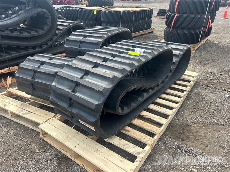 Quantity of (2) 600X125X62 (23 inches) Rubber Trac Drugi deli