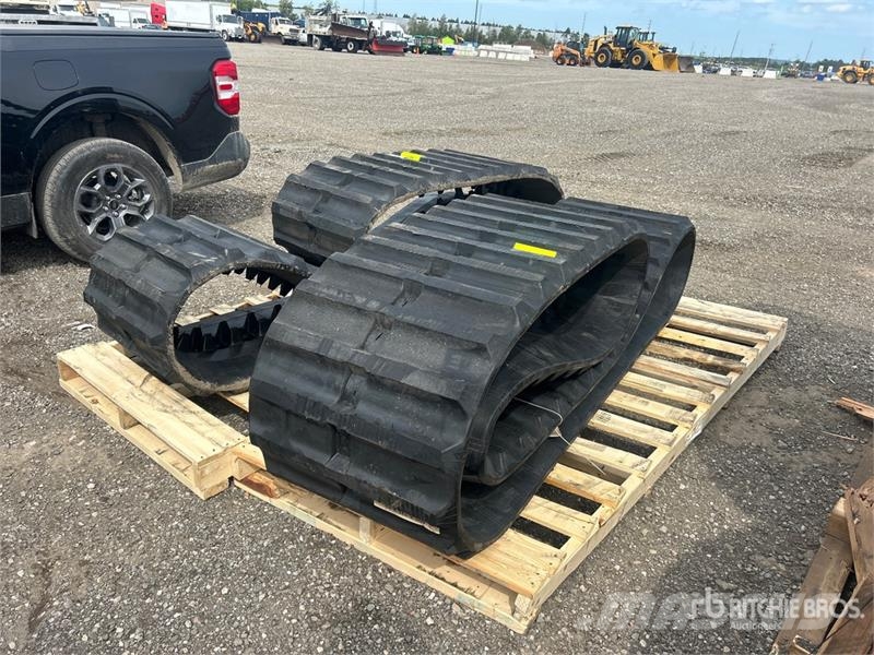 Quantity of (2) 600X125X62 (23 inches) Rubber Trac Drugi deli