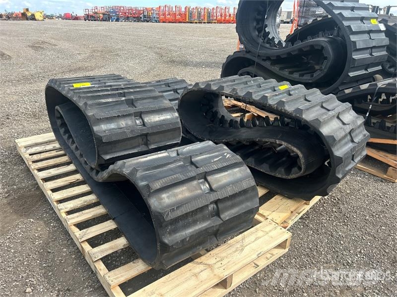 Quantity of (2) 600X125X62 (23 inches) Rubber Trac Drugi deli