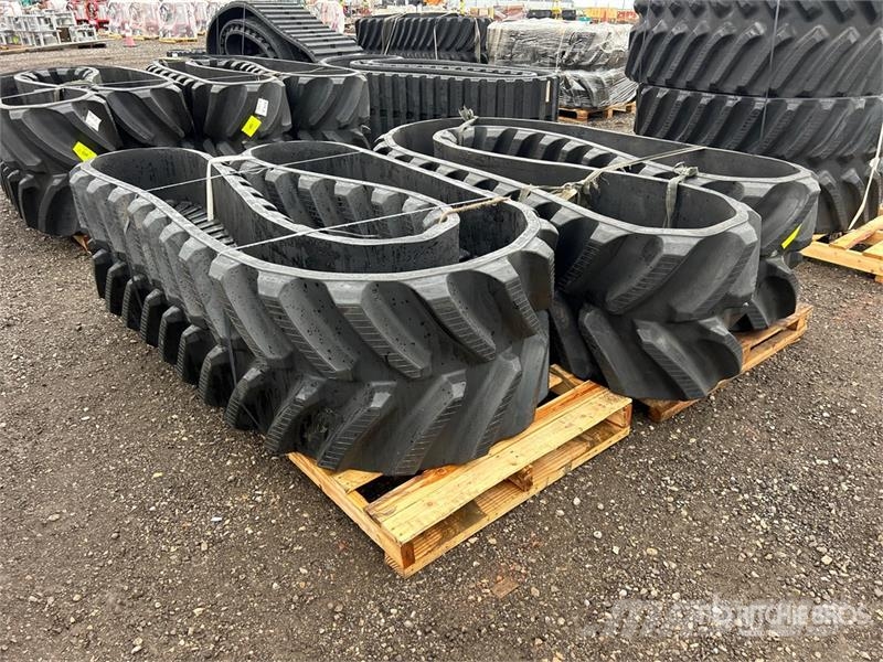 Quantity of (2) 635 mm x 197.6 mm x 46 mm 24" Rubb Drugi deli