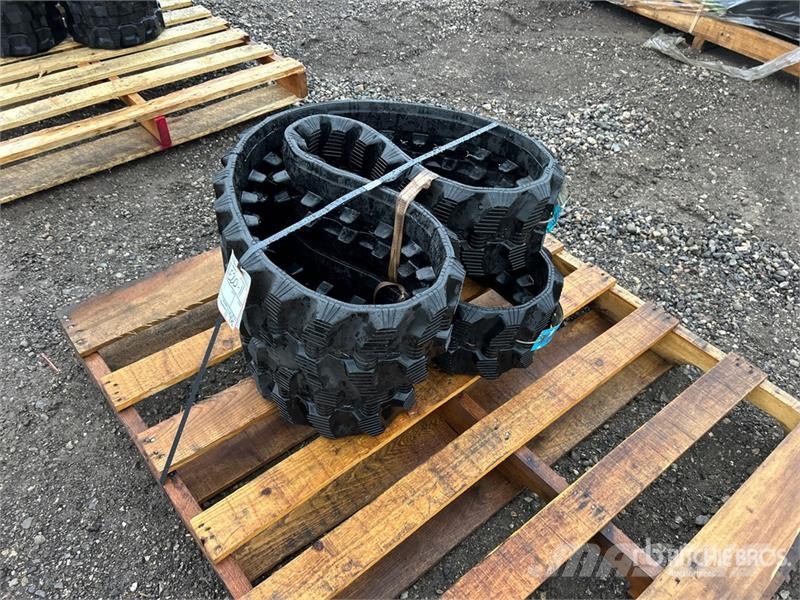  Quantity of (2) 7" Rubber Tracks (Unused) مكونات أخرى
